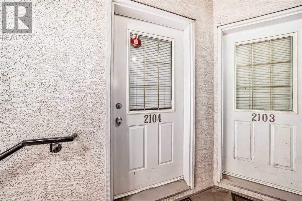 1514 11 STREET SOUTHWEST Image 5