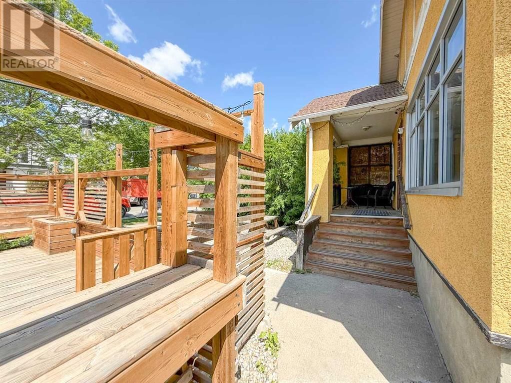 204 7A STREET NORTHEAST Image 37