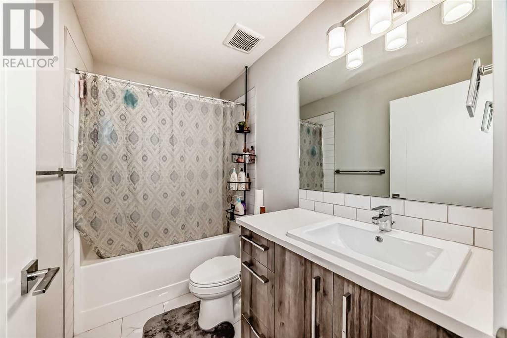 226 CHELSEA HEATH Image 30