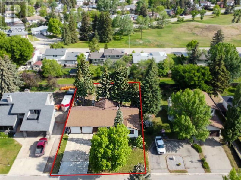 9830 75 Avenue Grande Prairie, Alberta