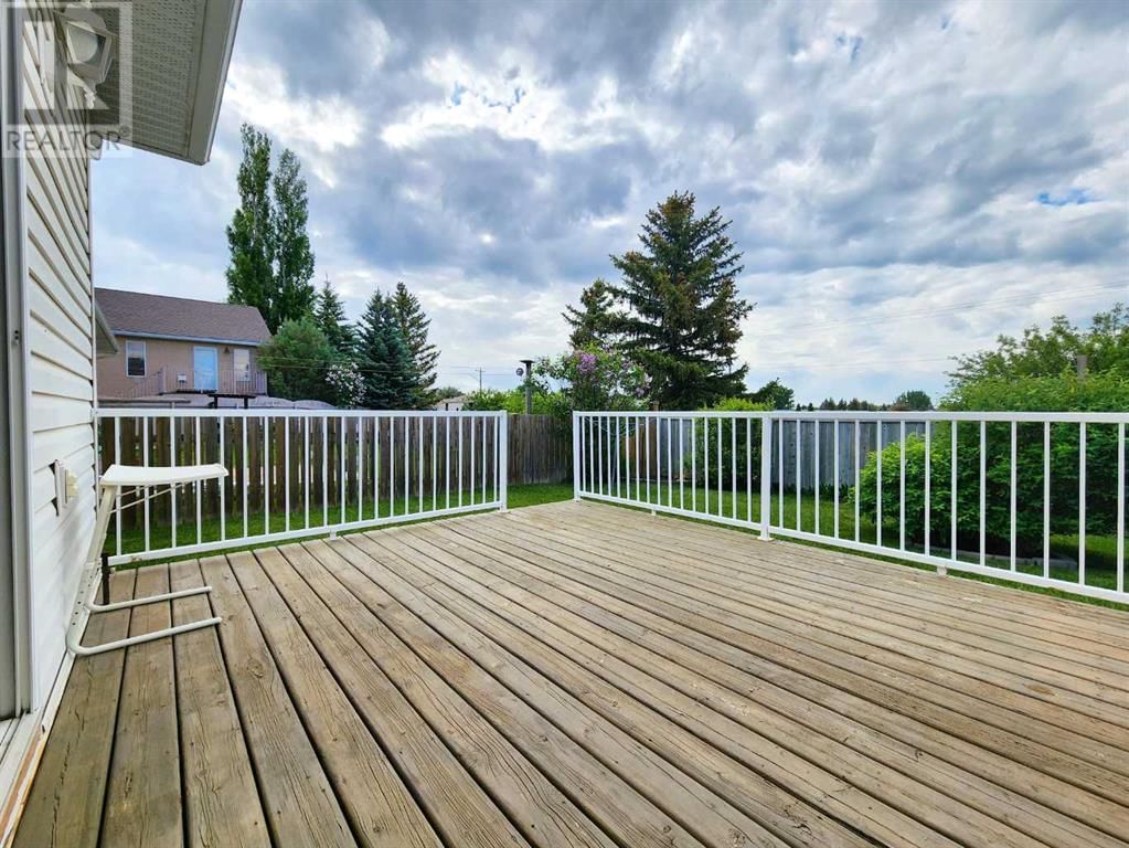 27 SKYLINE CRESCENT Image 21