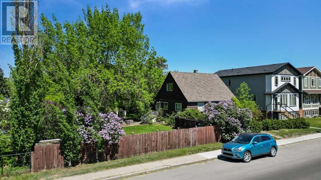 7620 34 AVENUE NORTHWEST Image 12