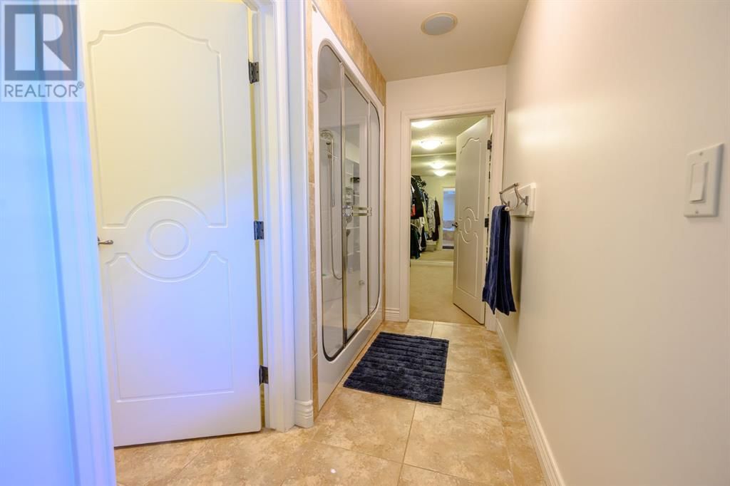 61011 704A TOWNSHIP Image 22
