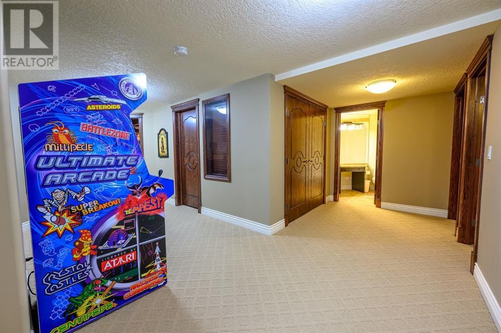 61011 704A TOWNSHIP Image 30