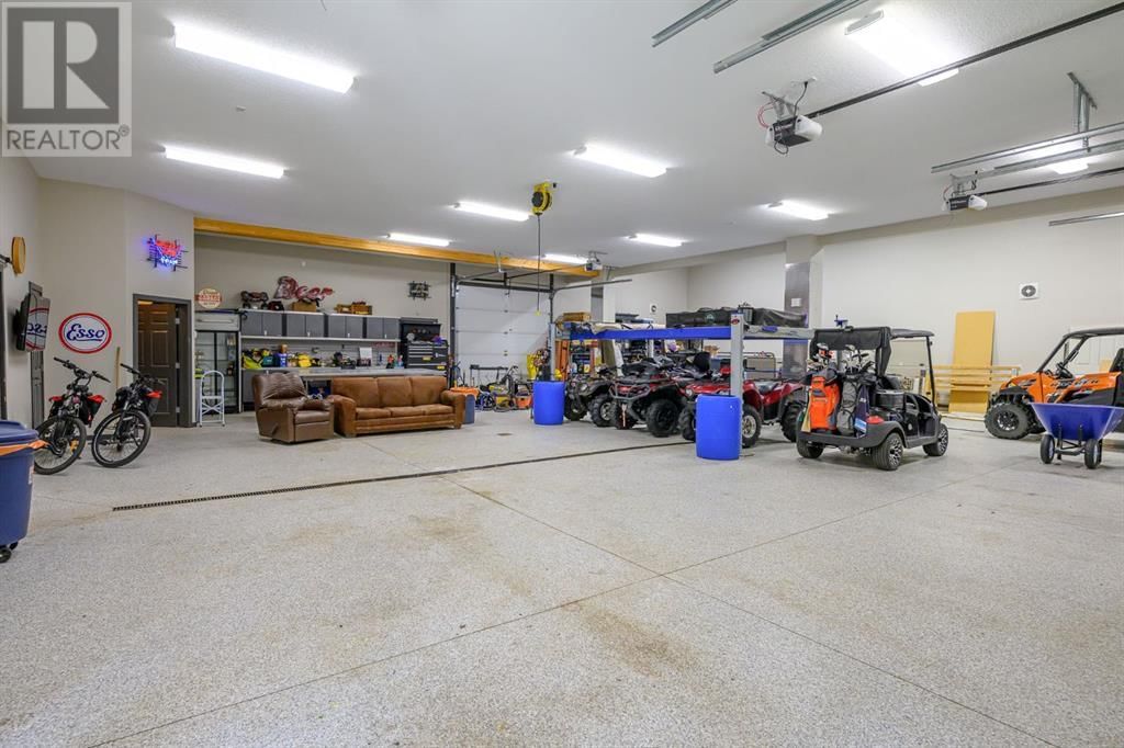 61011 704A TOWNSHIP Image 37