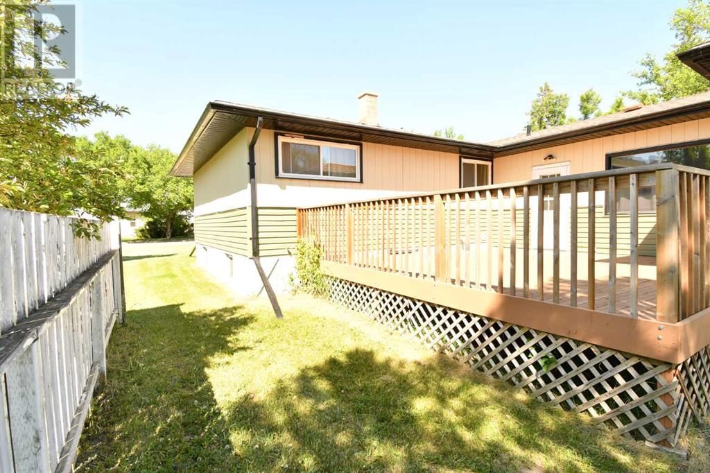 209 3 AVENUE WEST Image 39