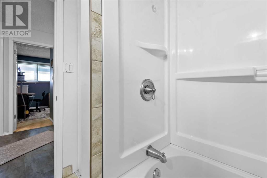 54 BELL STREET Image 15