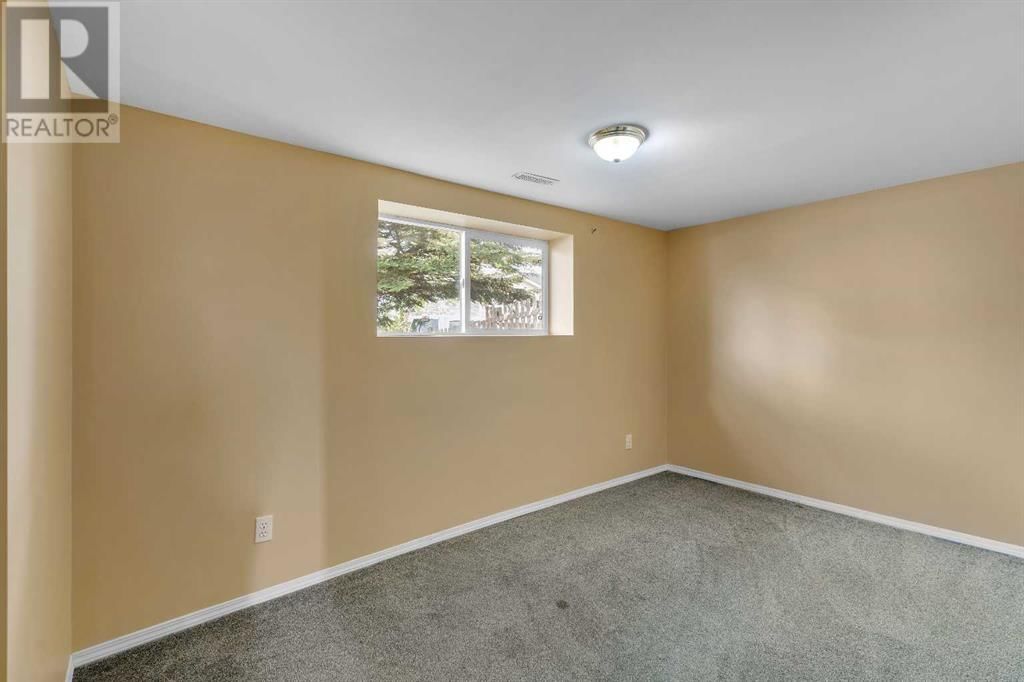 57 FALMERE WAY NORTHEAST Image 38