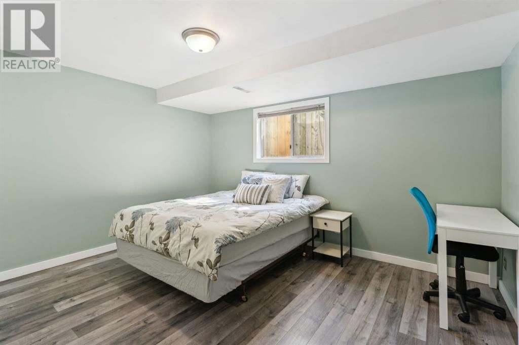 8 WEST MACKAY CRESCENT Image 30