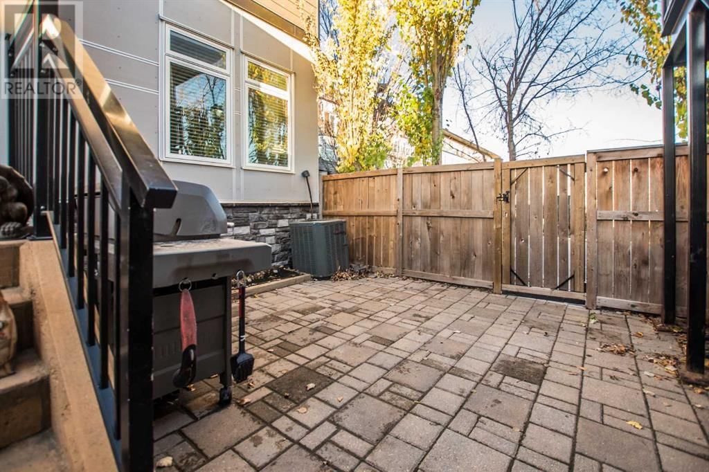 2660 22 STREET Image 4
