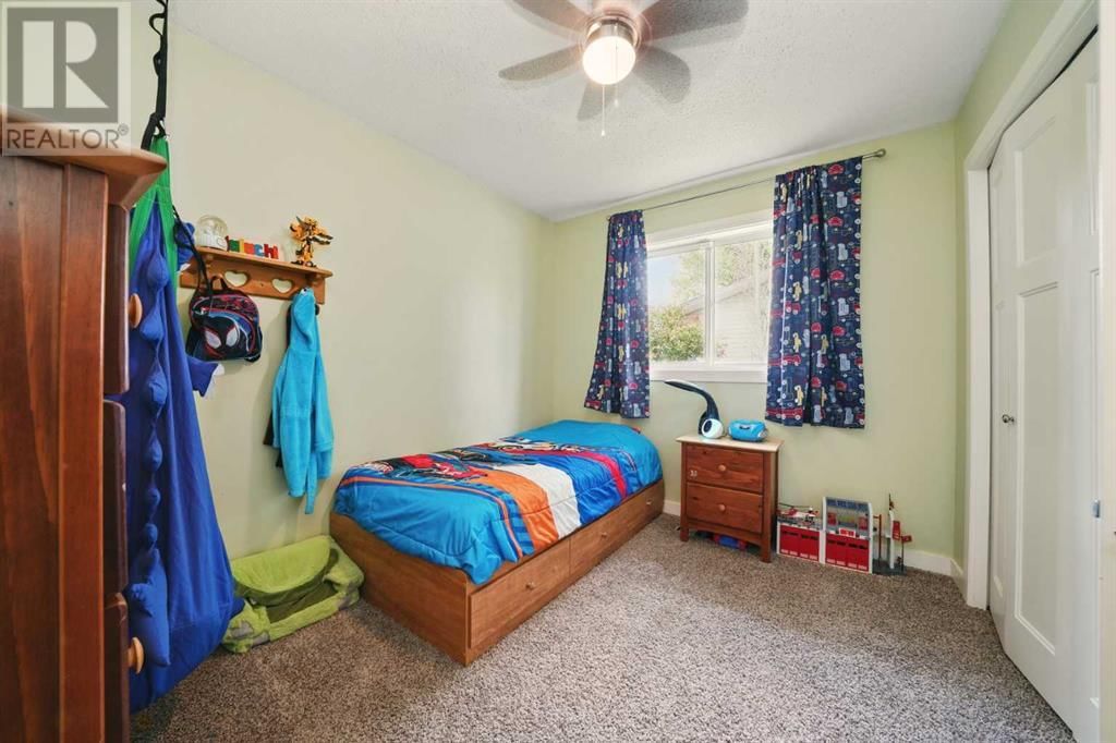 74 HATHAWAY LANE Image 13