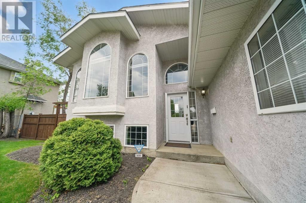 74 HATHAWAY LANE Image 2