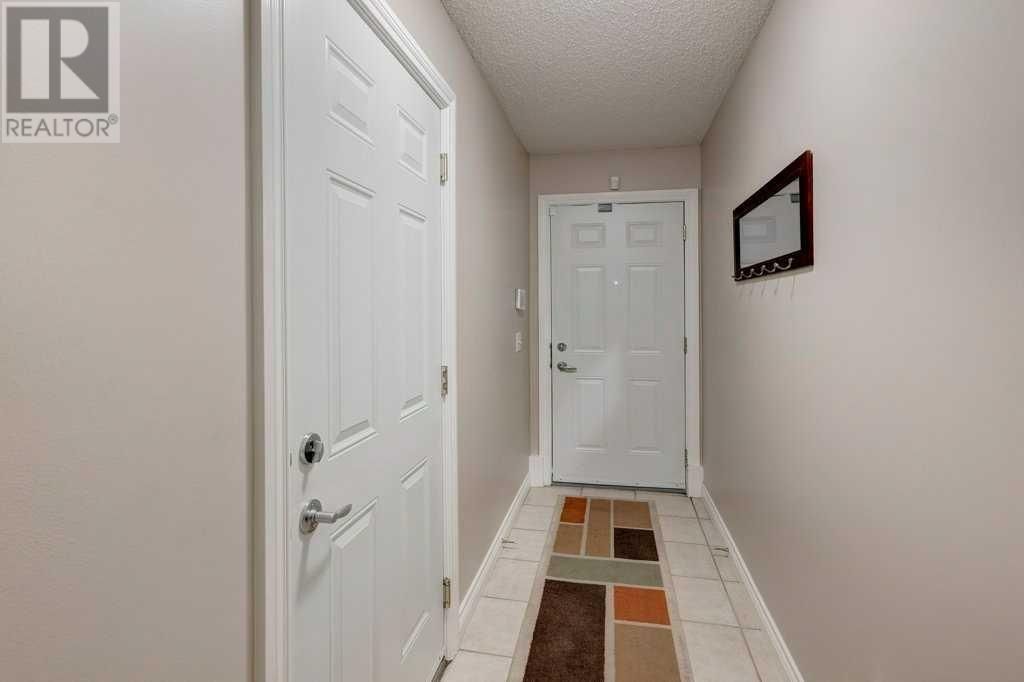 135 CEDARWOOD LANE SOUTHWEST Image 2