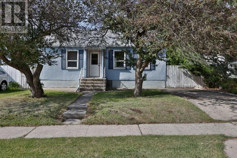 1707 5a Avenue North North Lethbridge, Alberta