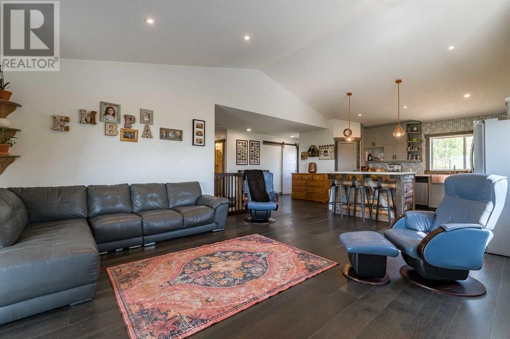 482154 176 STREET WEST Image 14