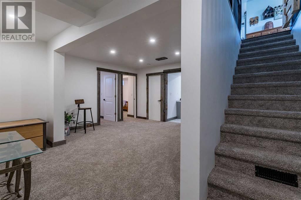 482154 176 STREET WEST Image 21