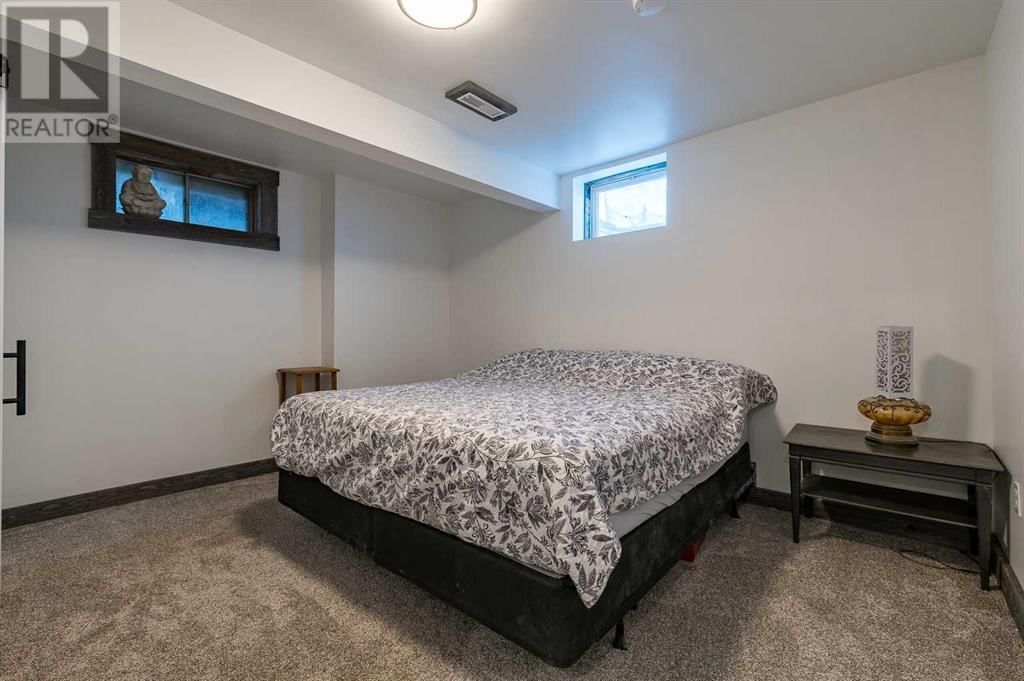 482154 176 STREET WEST Image 23