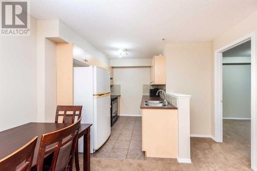 8 BRIDLECREST DRIVE Image 14