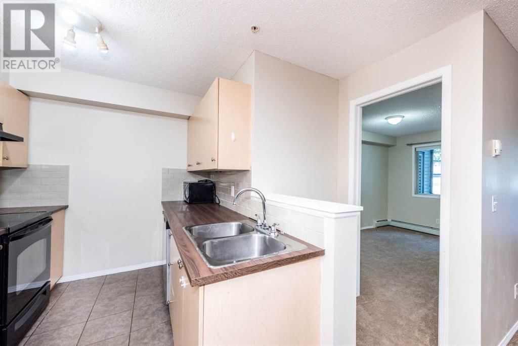 8 BRIDLECREST DRIVE Image 15