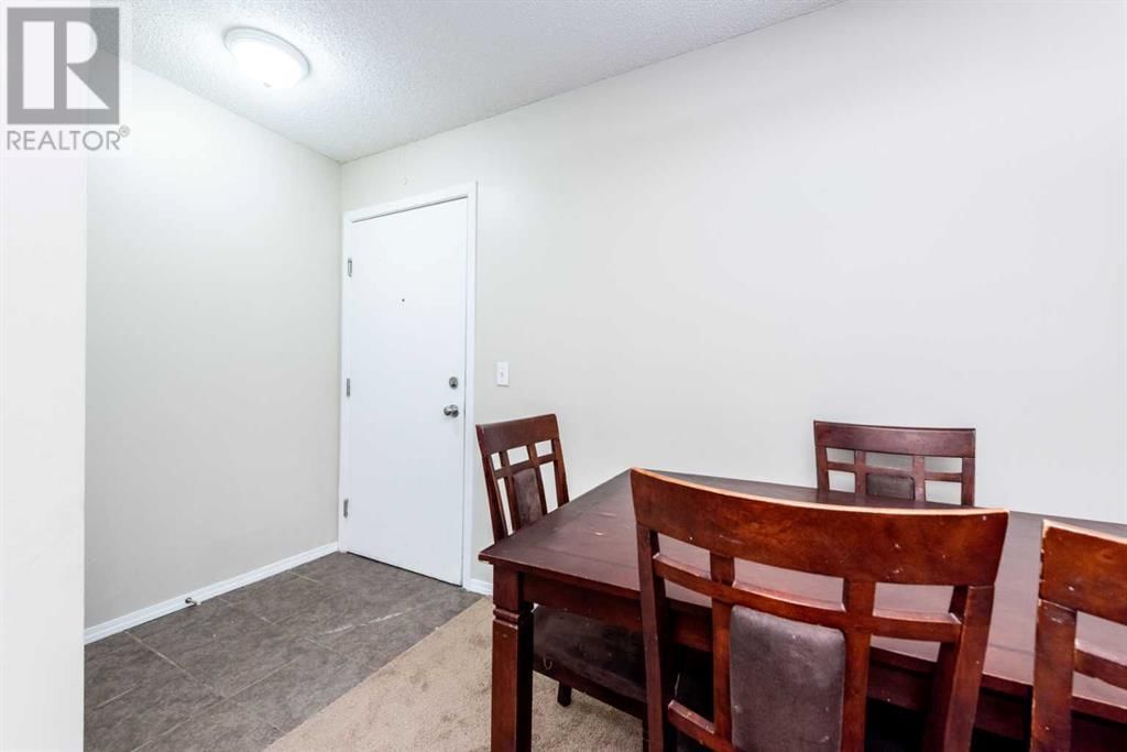 8 BRIDLECREST DRIVE Image 20