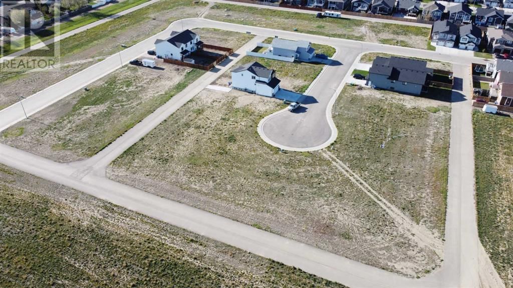 4352 54 AVENUE Image 3