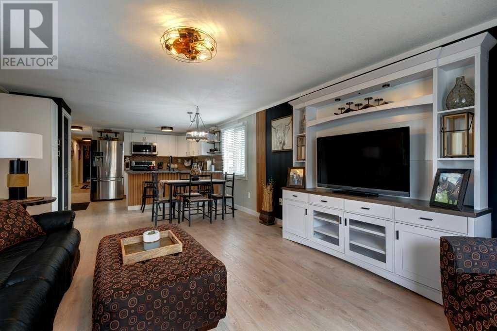 6724 17 AVENUE SOUTHEAST Image 14