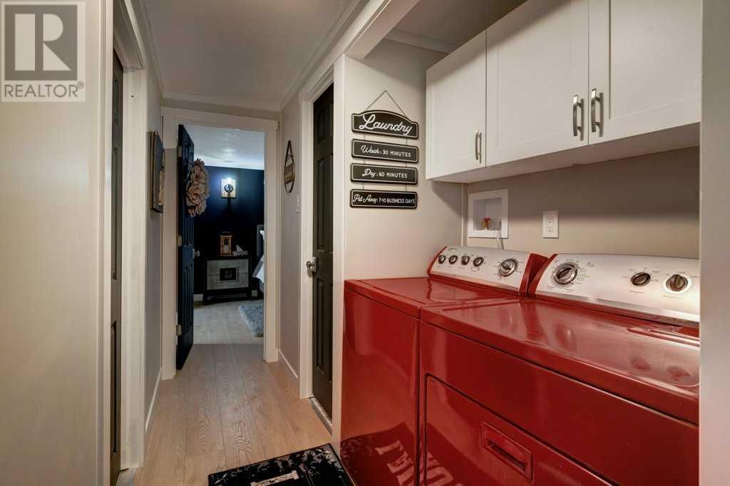 6724 17 AVENUE SOUTHEAST Image 16
