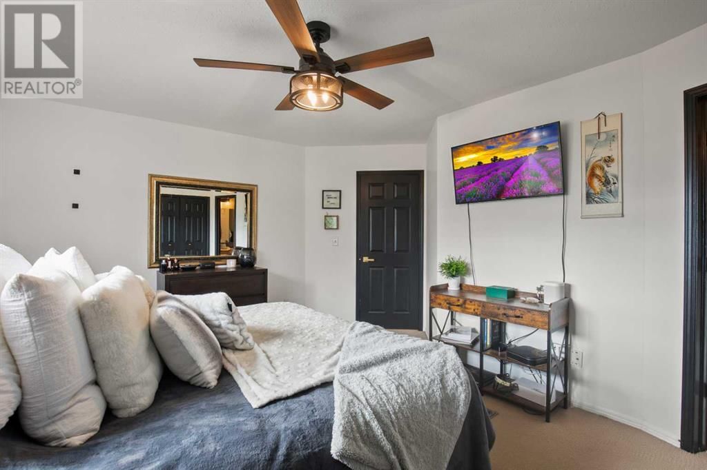 327 DUSTON STREET Image 14