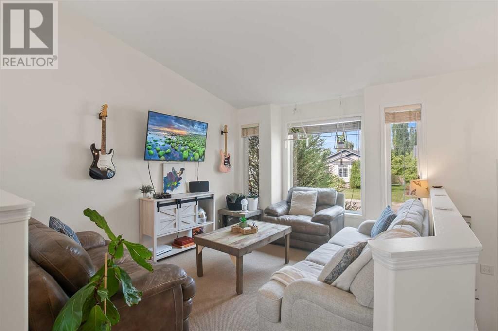 327 DUSTON STREET Image 3