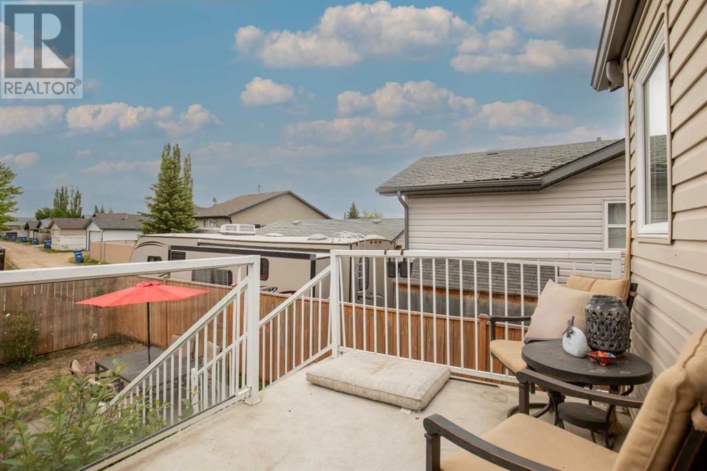 327 DUSTON STREET Image 35