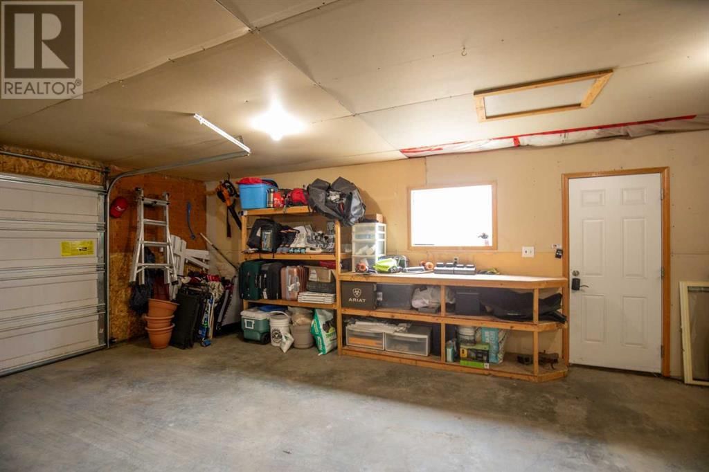 327 DUSTON STREET Image 44