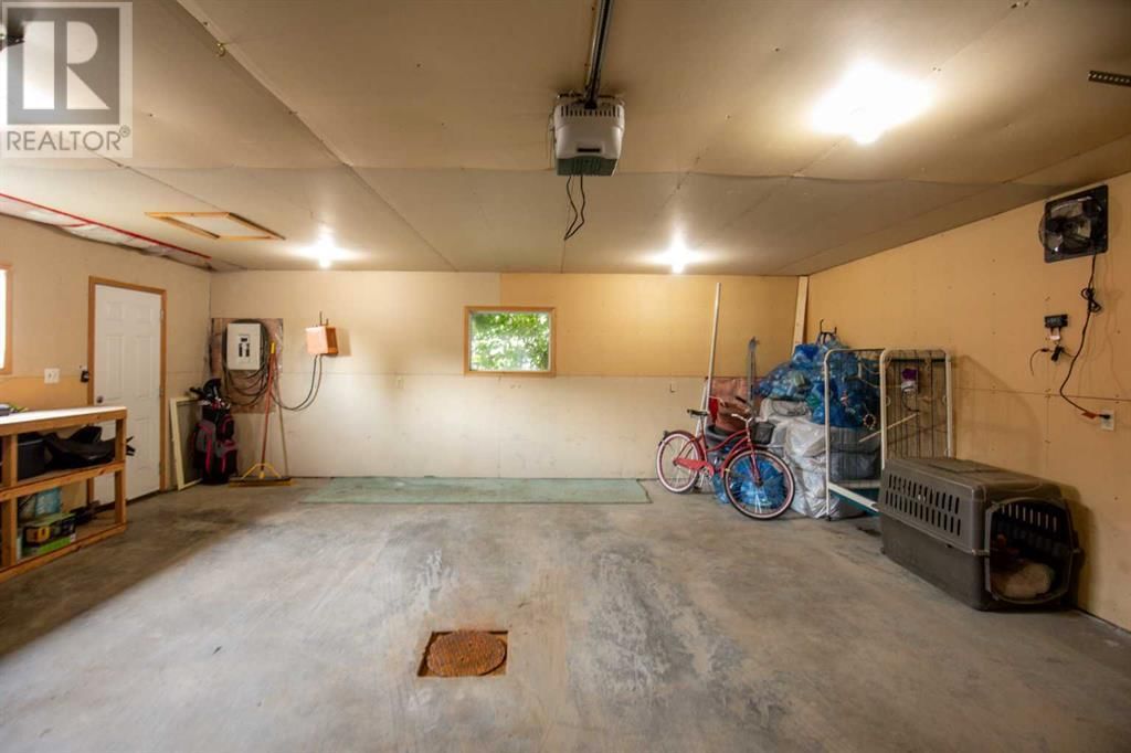 327 DUSTON STREET Image 45