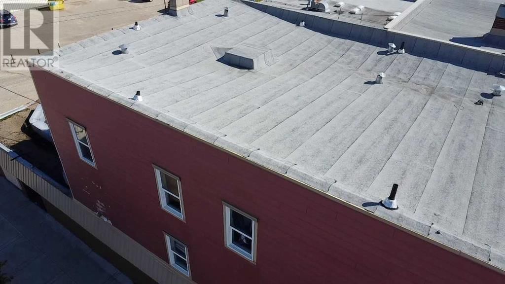 4939 50 STREET Image 10