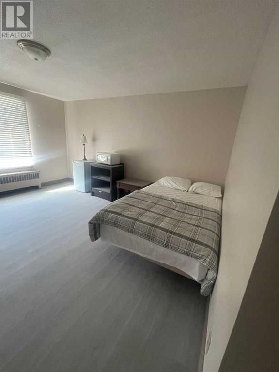 4939 50 STREET Image 4