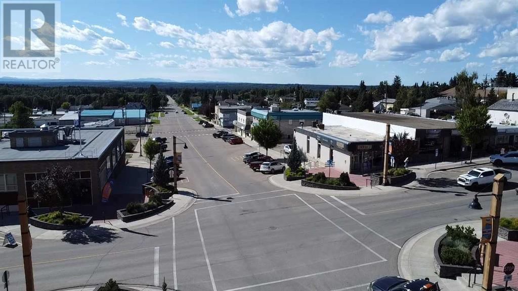 4939 50 STREET Image 8