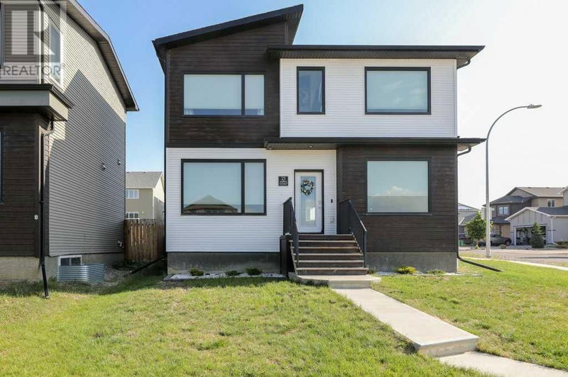 23 Country Meadows Boulevard West Lethbridge, Alberta