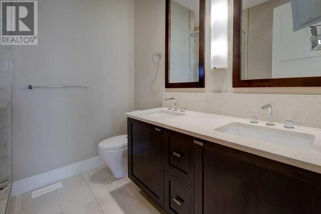 99 WATERMARK VILLAS Image 15