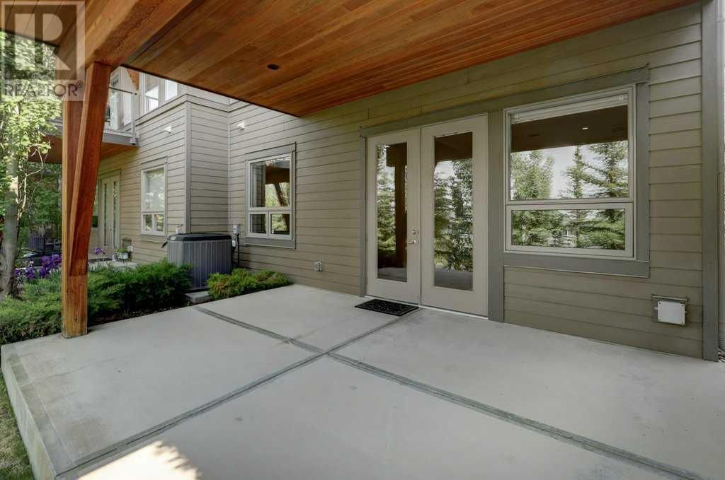 99 WATERMARK VILLAS Image 30