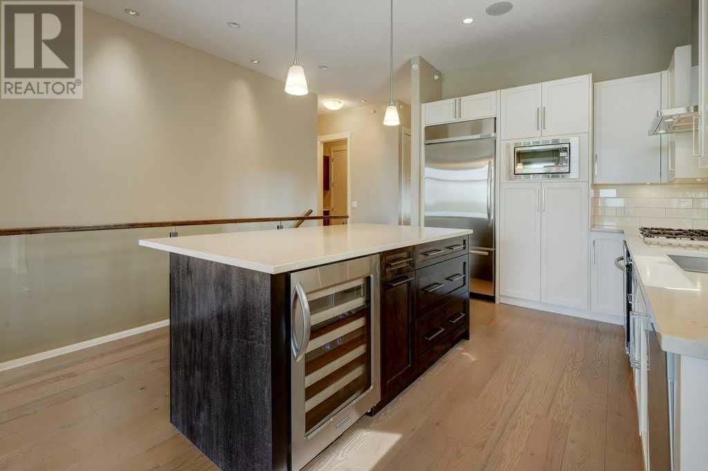 99 WATERMARK VILLAS Image 4