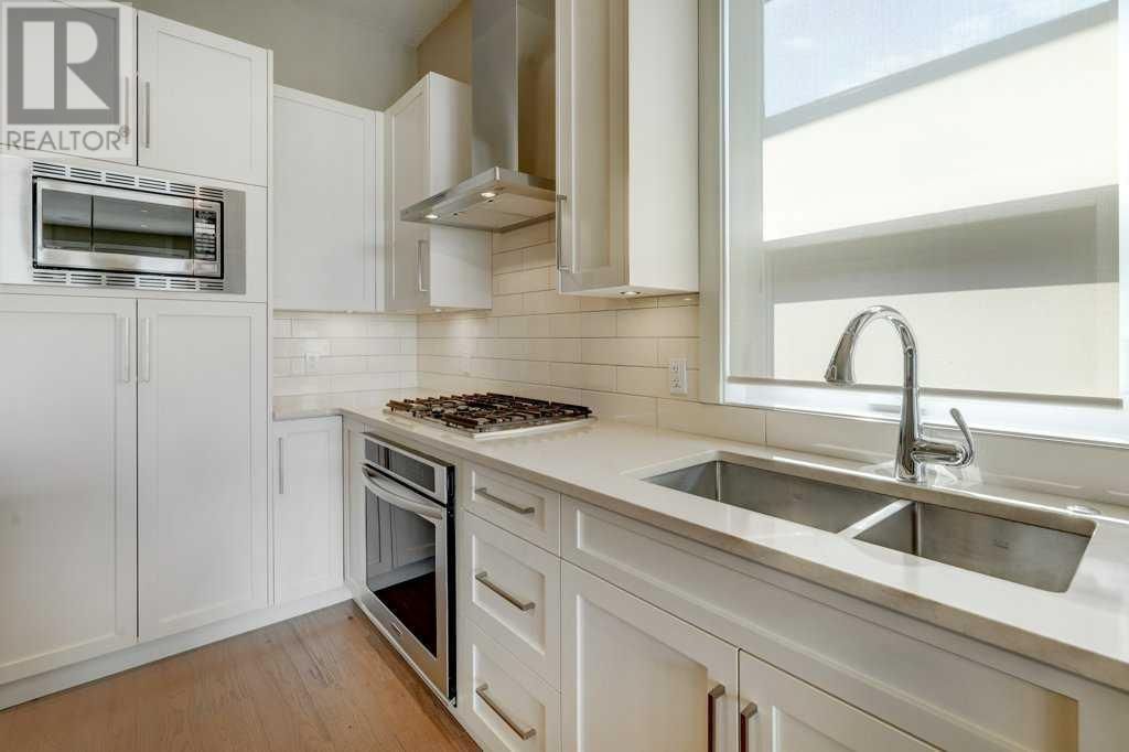 99 WATERMARK VILLAS Image 5