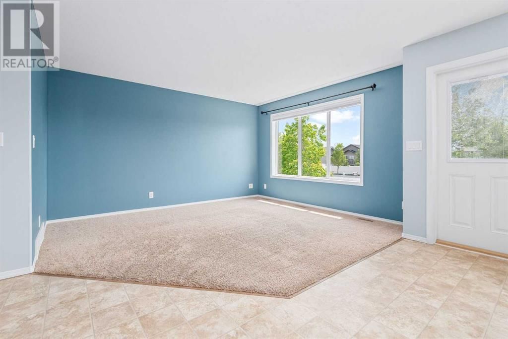 255 CEDAR SQUARE Image 13