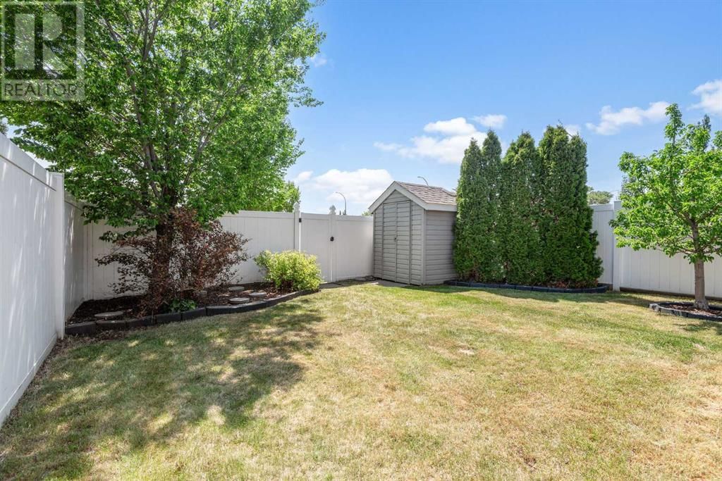 255 CEDAR SQUARE Image 30