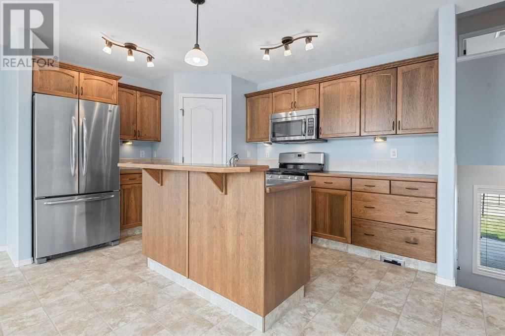 255 CEDAR SQUARE Image 6