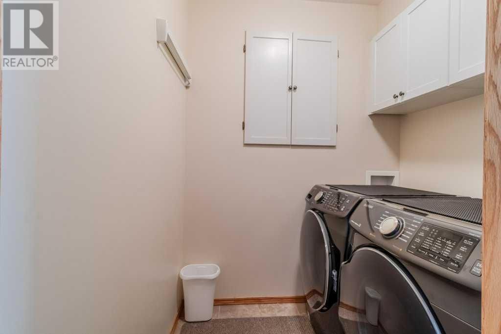 260 DESCHNER CLOSE Image 33