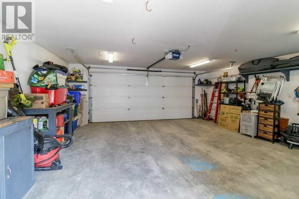 260 DESCHNER CLOSE Image 36