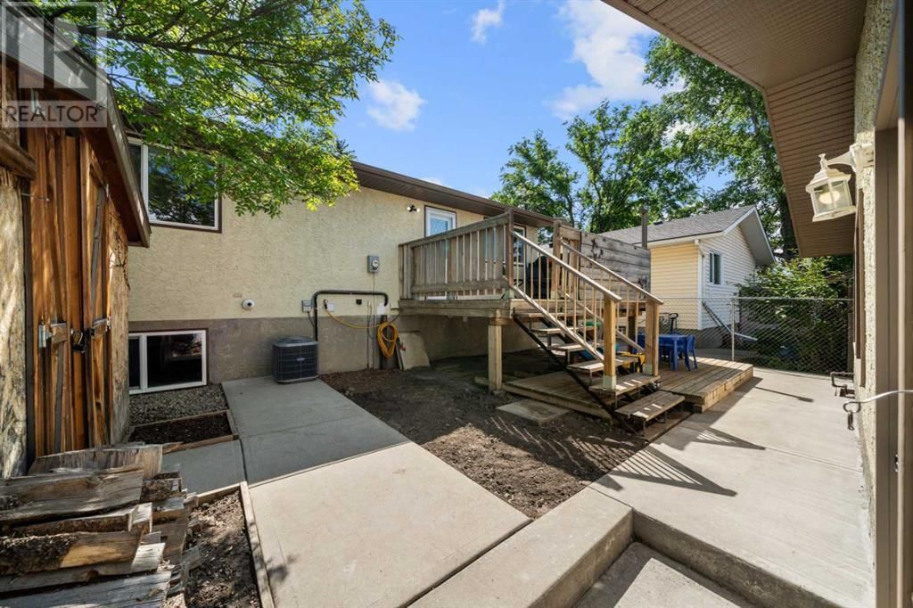 509 ALBERT STREET SOUTHEAST Image 26
