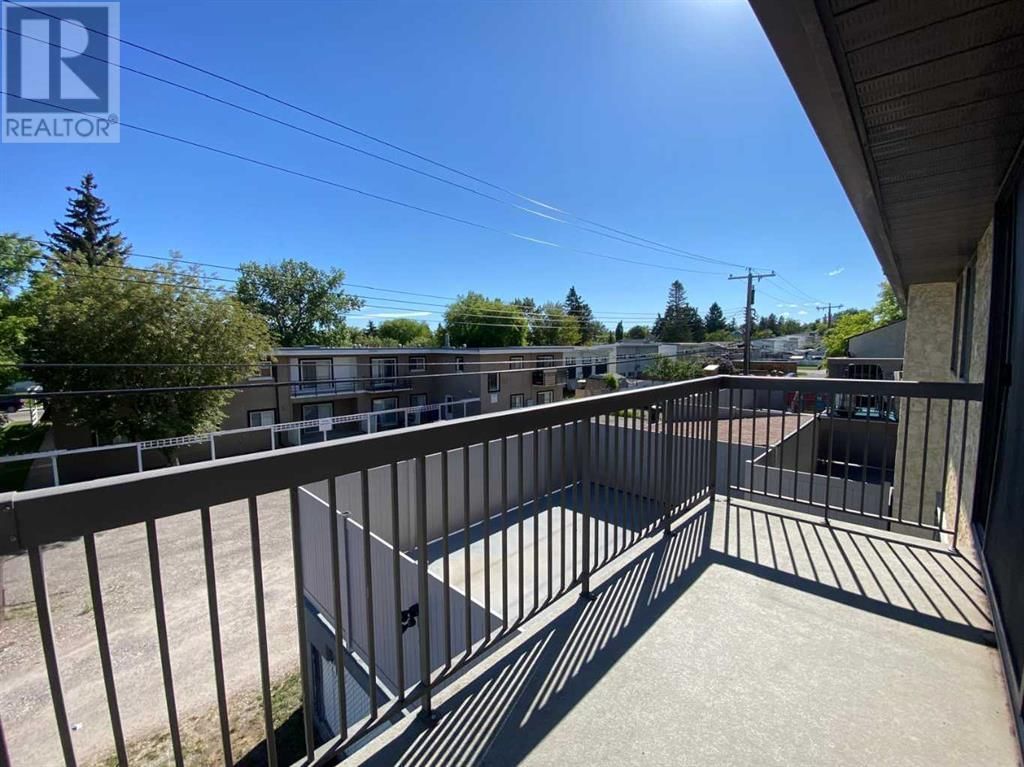 611 67 AVENUE SOUTHWEST Image 20