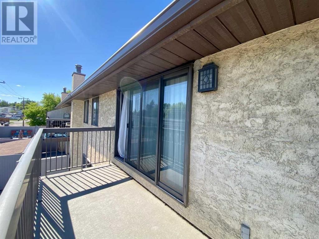 611 67 AVENUE SOUTHWEST Image 21