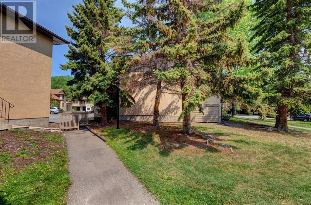 200 THREE SISTERS DRIVE Image 30
