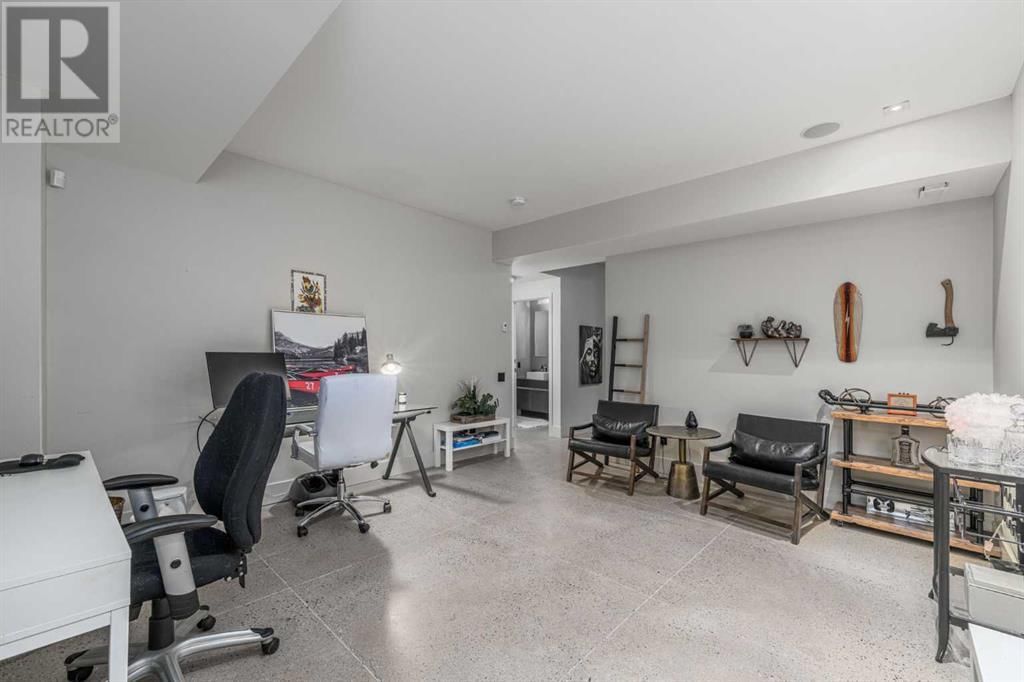 1312 GLADSTONE ROAD NORTHWEST Image 35
